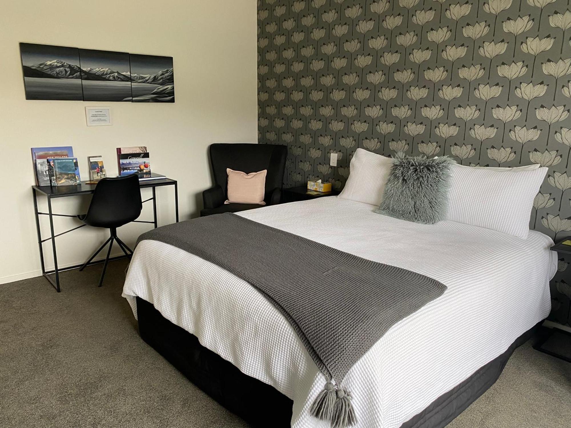 Lakeview Terrace Accommodation Cromwell Bagian luar foto