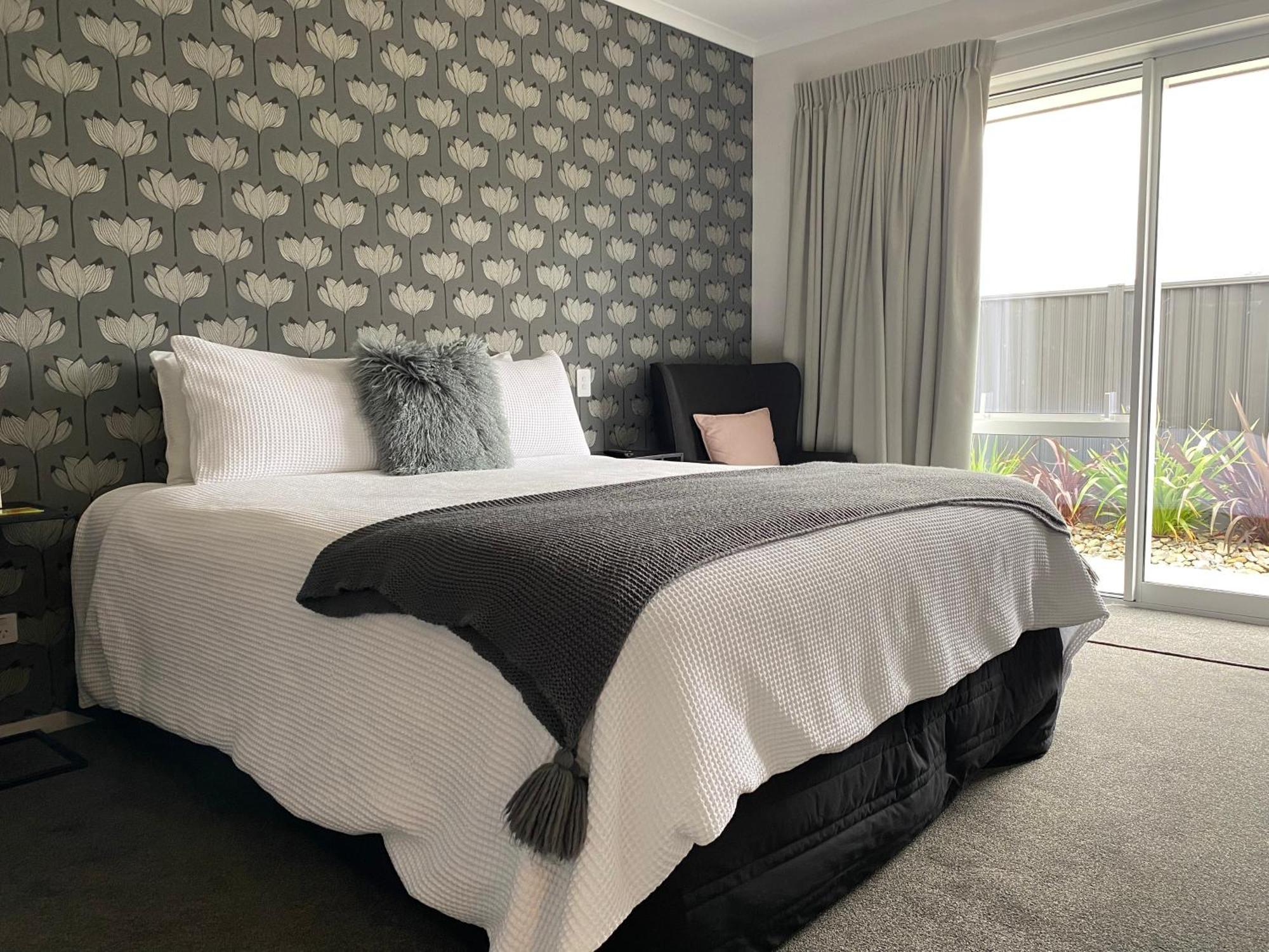 Lakeview Terrace Accommodation Cromwell Bagian luar foto